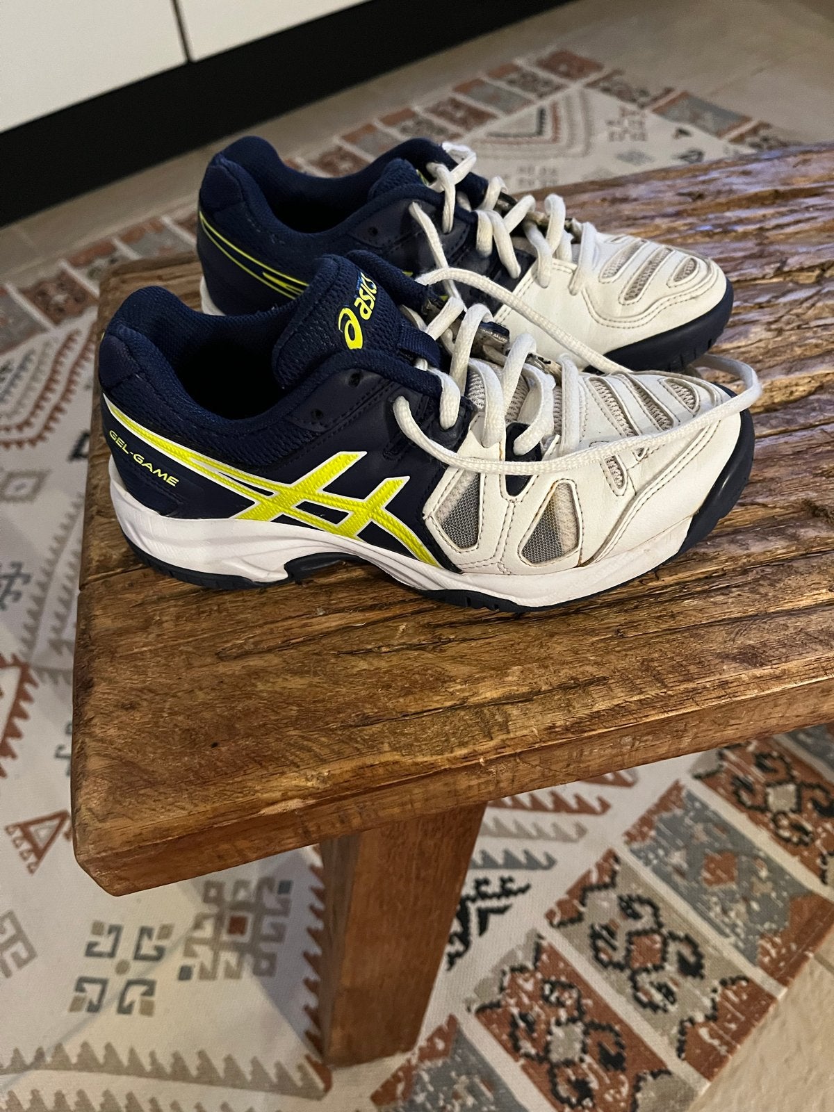 Asics  - Maat 34, Ophalen of Verzenden