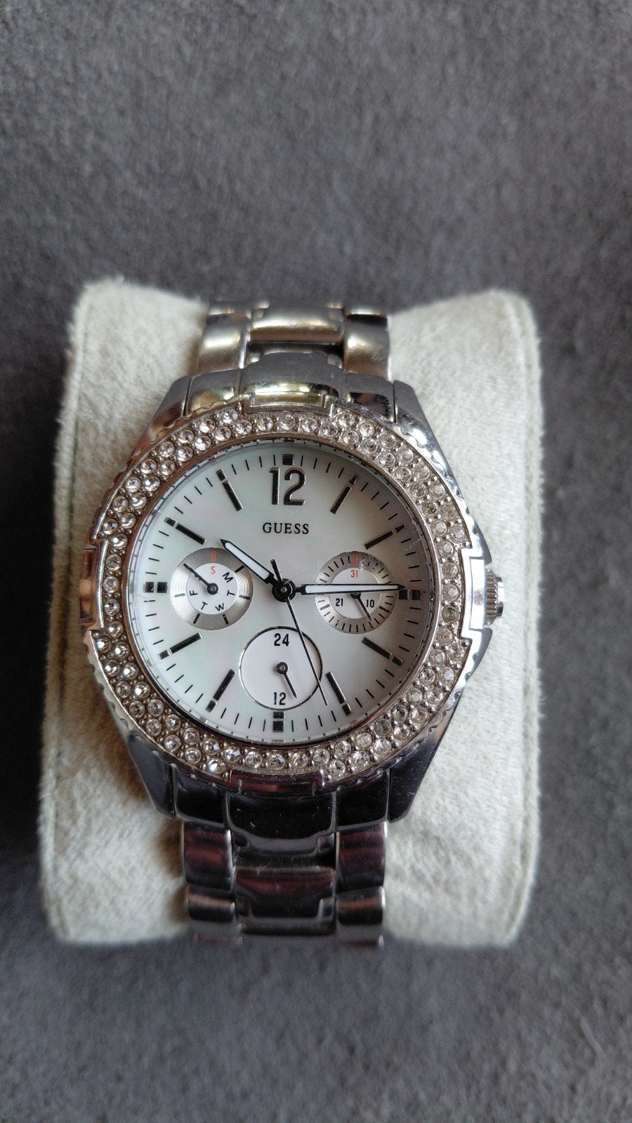 Guess dameshorloge met strass en stalen band, Staal, Gebruikt, Staal, Guess