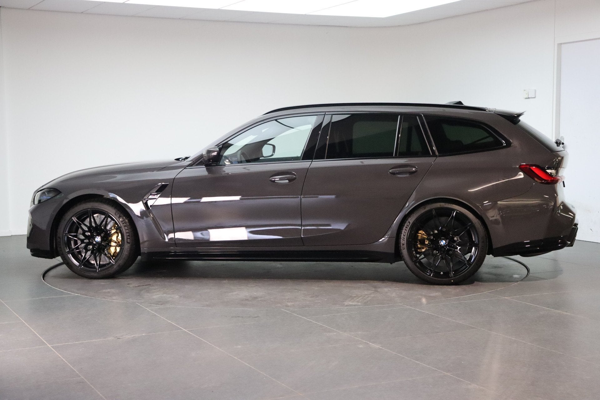 BMW M3 Touring xDrive Competition High Executive Automaat /, Gebruikt, Euro 6, Met garantie (alle), Vierwielaandrijving