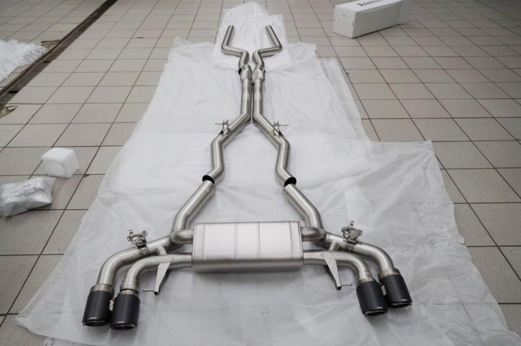 Akrapovic Evolution titanium uitlaat - BMW M5 F90 18+, Auto diversen, Tuning en Styling, Ophalen of Verzenden