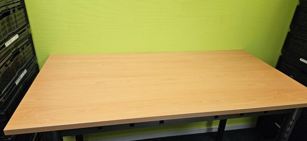 Sta bureau werktafel 94 cm hoog verstelbaar, Huis en Inrichting, Bureaus, Ophalen, 160 cm, Gebruikt, In hoogte verstelbaar