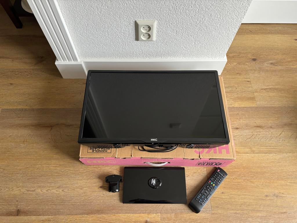 Nieuwe HKC kleuren tv B 55 H 32,5, Ophalen, 50 tot 60 cm, Hard kunststof, Zo goed als nieuw
