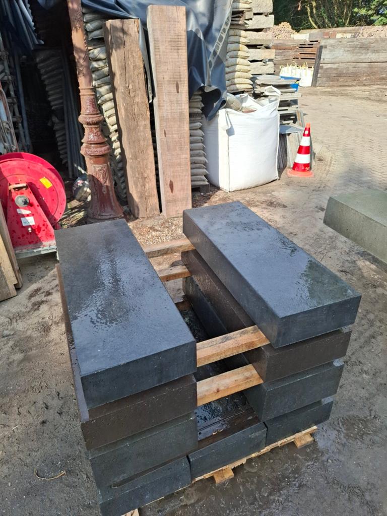 5 stuks schellevis trapblok 37x15x100cm, antraciet, Ophalen of Verzenden, Beton, Terrastegels