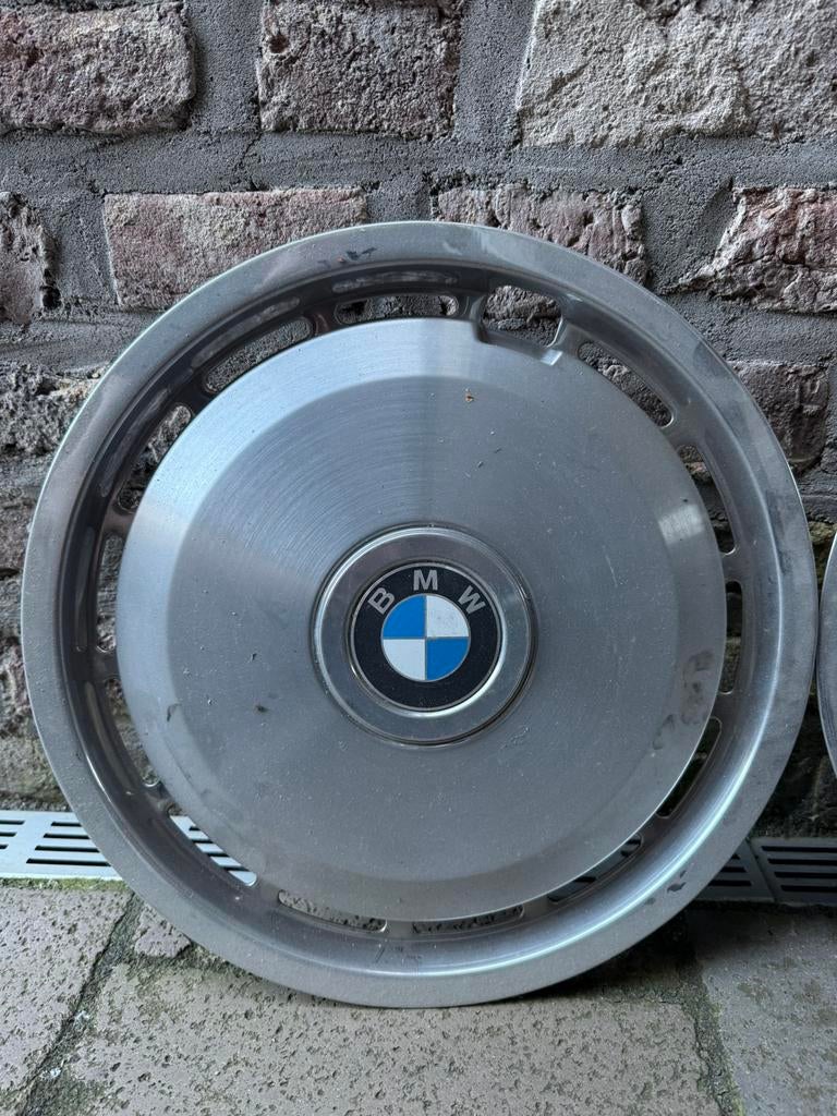 BMW E28 - 4 Wieldoppen met stalen velgen, Ophalen of Verzenden