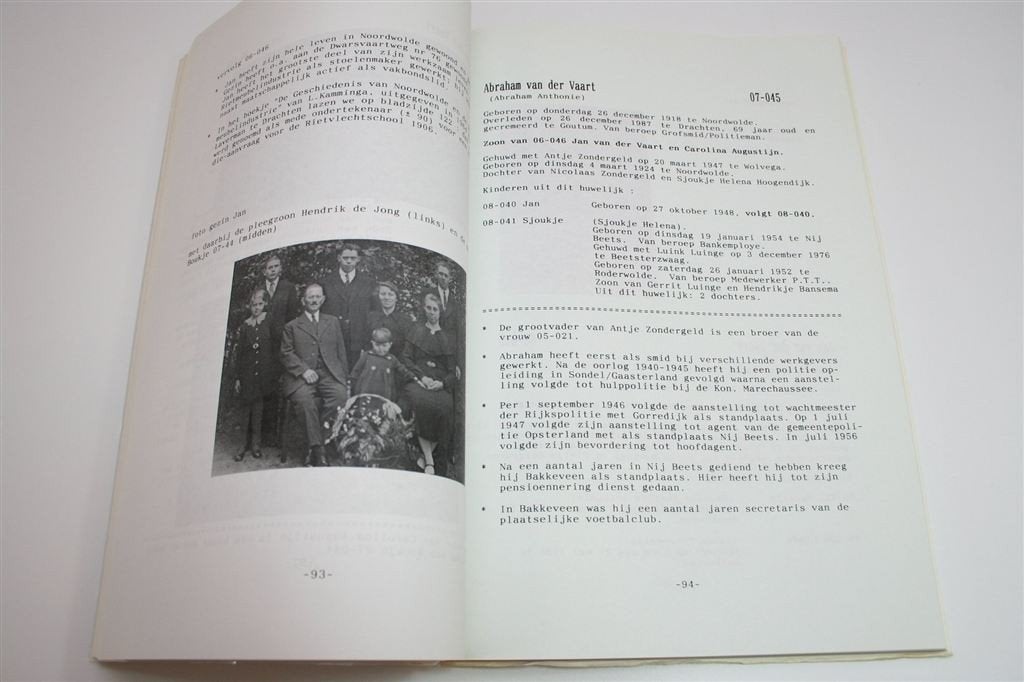 Zeldzame Genealogie van der Vaart — Turfschippers Friesland, Ophalen of Verzenden, Gelezen