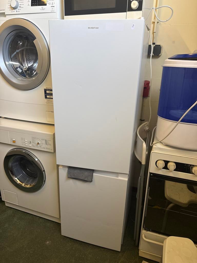 Inventum Koelvriescombinatie - Compact en Efficiënt, Witgoed en Apparatuur, Ophalen, Gebruikt, 100 tot 150 liter, Met aparte vriezer