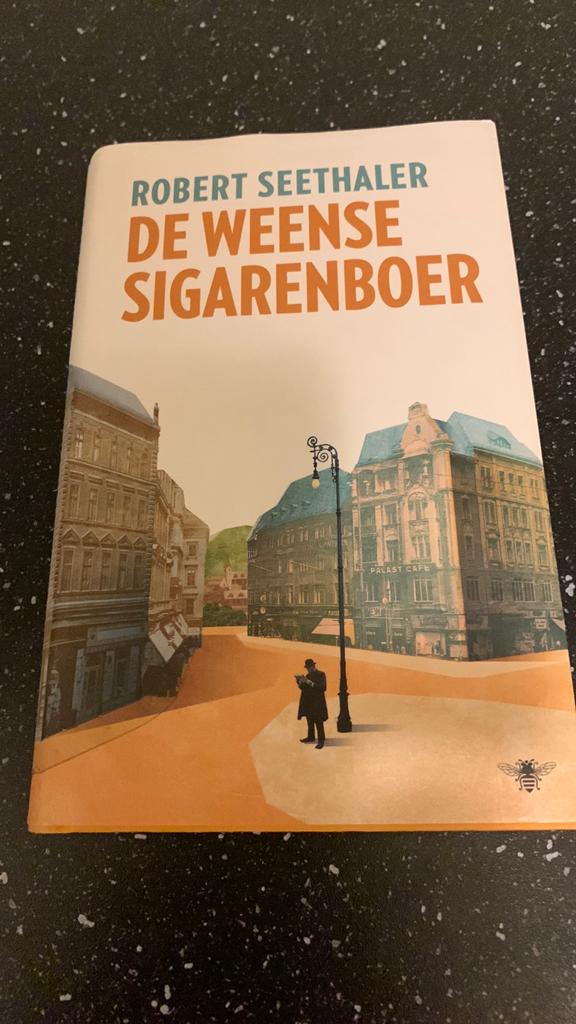 Robert Seethaler - De Weense sigarenboer, Ophalen of Verzenden, Zo goed als nieuw, Robert Seethaler