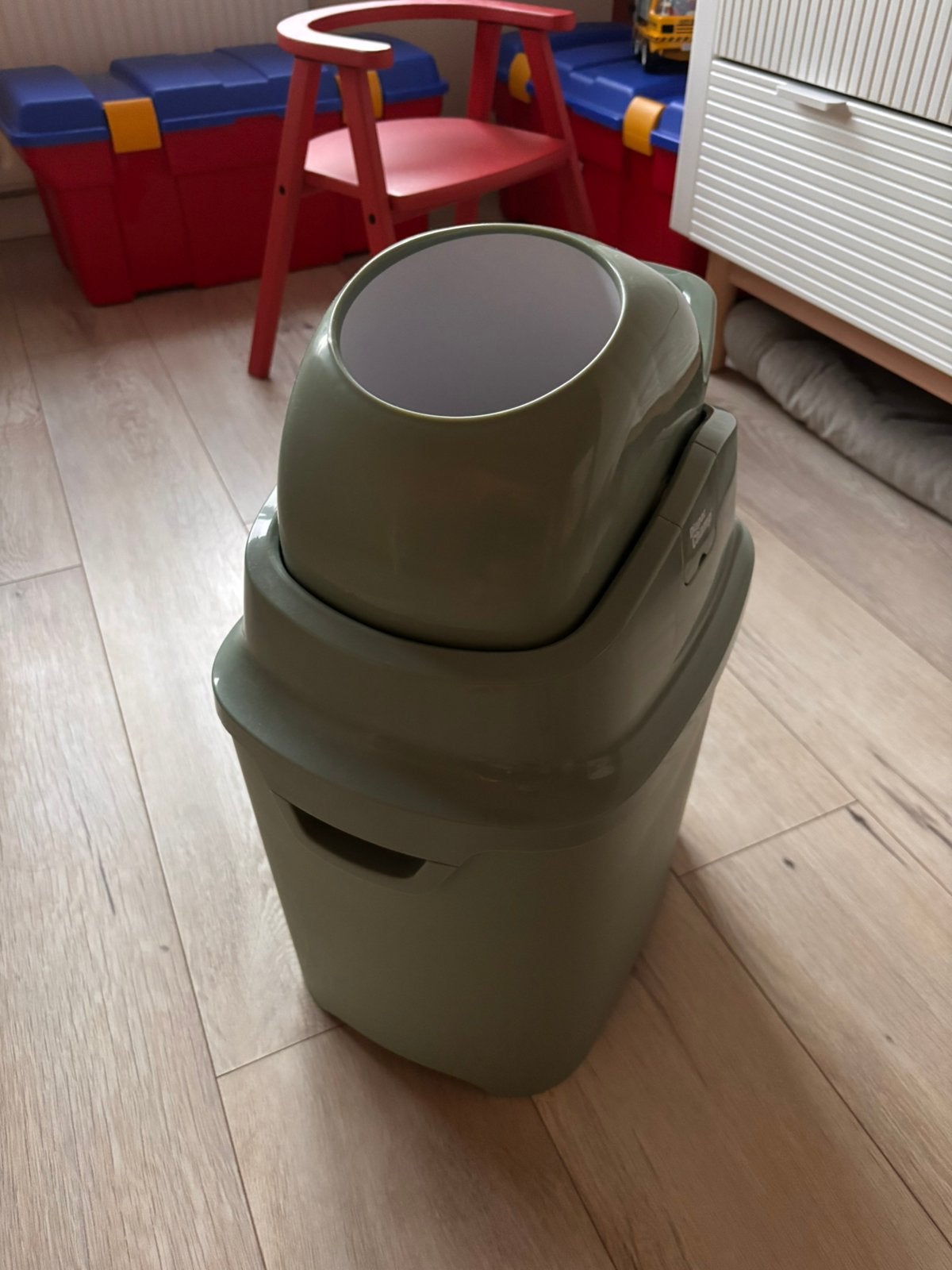 Luierbak (groen), Ophalen, Zo goed als nieuw, Kunststof
