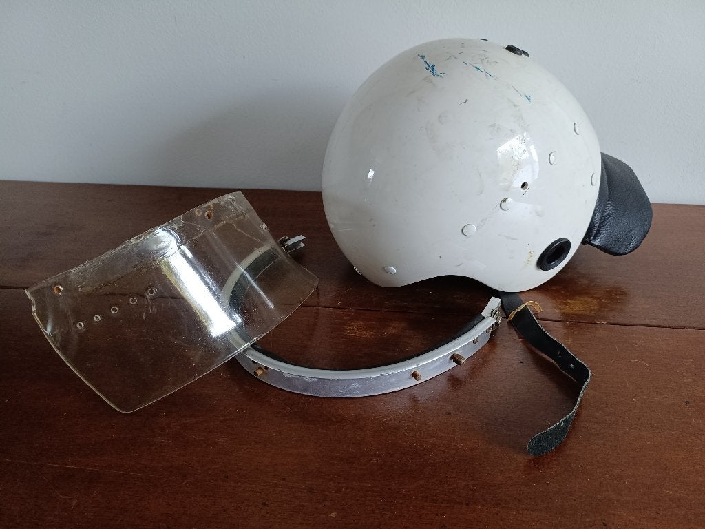 ME helm politie, jaren '80, Verzamelen, Ophalen of Verzenden, Overige soorten, Nederland, Helm of Baret
