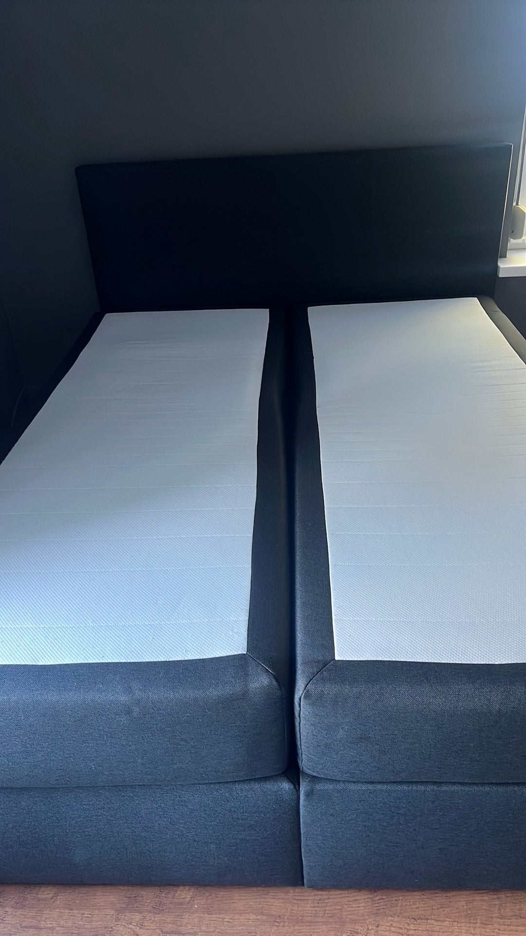 Boxspring bed met hoofdbord - Zo goed als nieuw, Ophalen, Zwart, Tweepersoons, Zo goed als nieuw