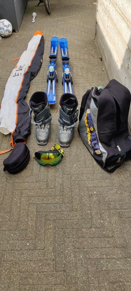 Compleet ski/dames skischoenen maat 38 en skibril, Ophalen of Verzenden, Zo goed als nieuw, Overige typen, Overige merken