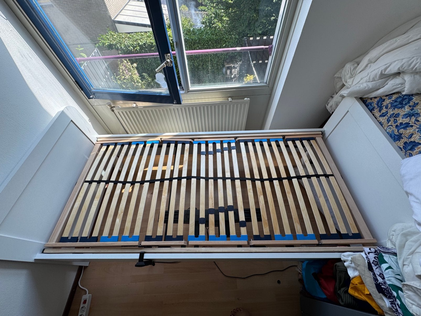 Eenpersoons elektrisch senioren bed, Huis en Inrichting, Ophalen, Verstelbaar, 90 cm, Eenpersoons