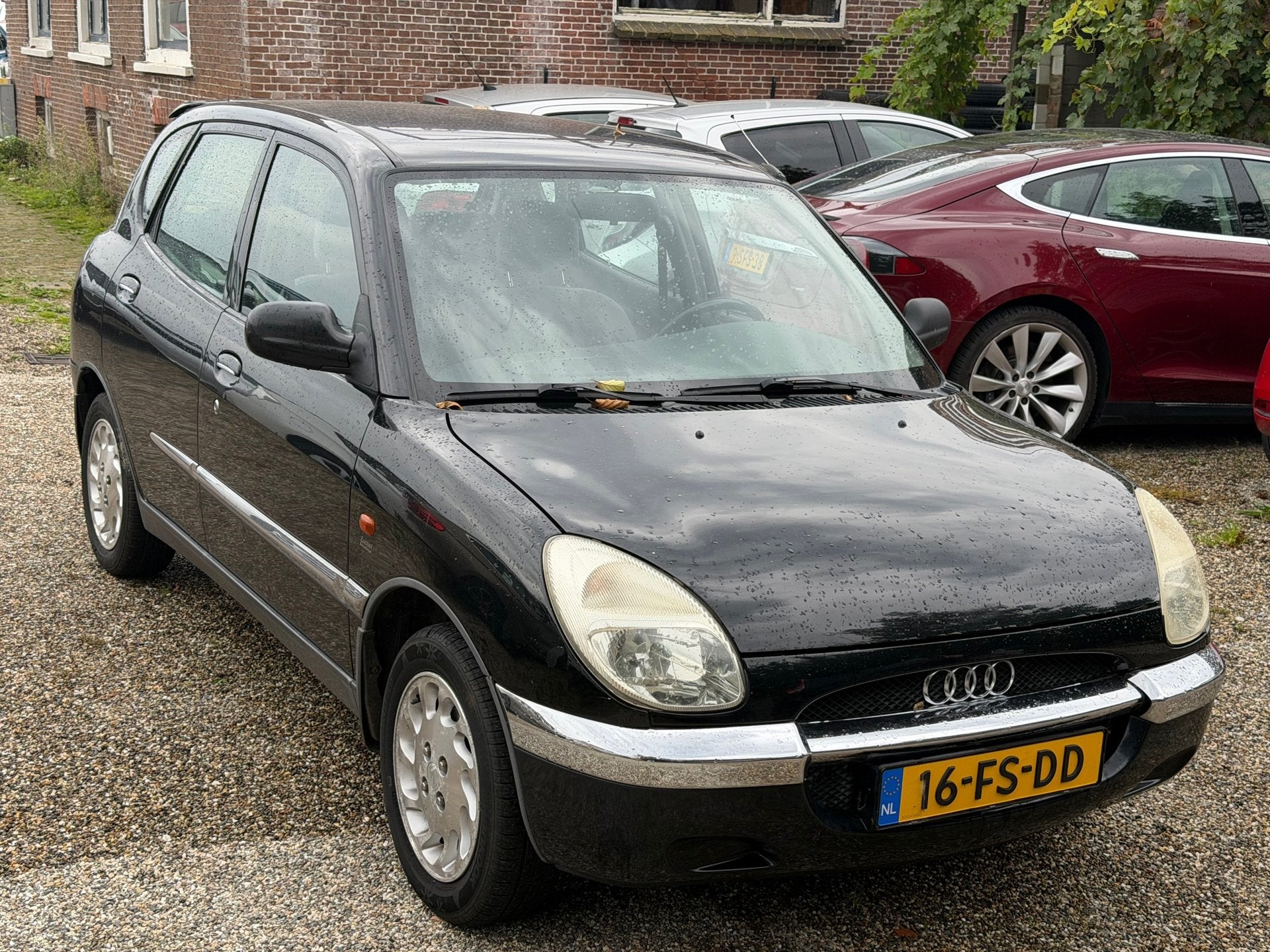 Daihatsu Sirion 1.0-12V ZTi Automaat Goede Airco Nieuwe Dist, Auto's, Gebruikt, 750 kg, Zwart, 820 kg