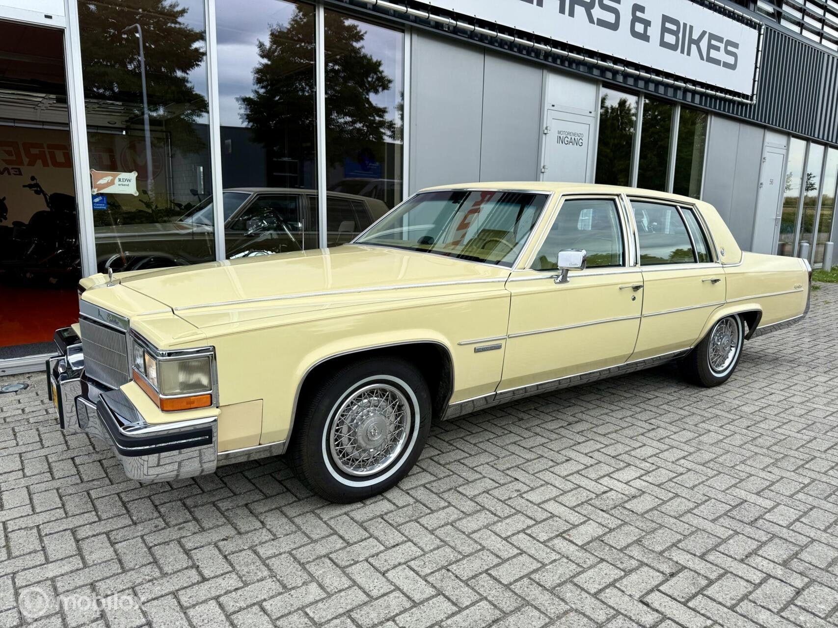 Cadillac Fleetwood Brougham 4.1 V8 aut 1982 STRAKKE STAAT, foto 10