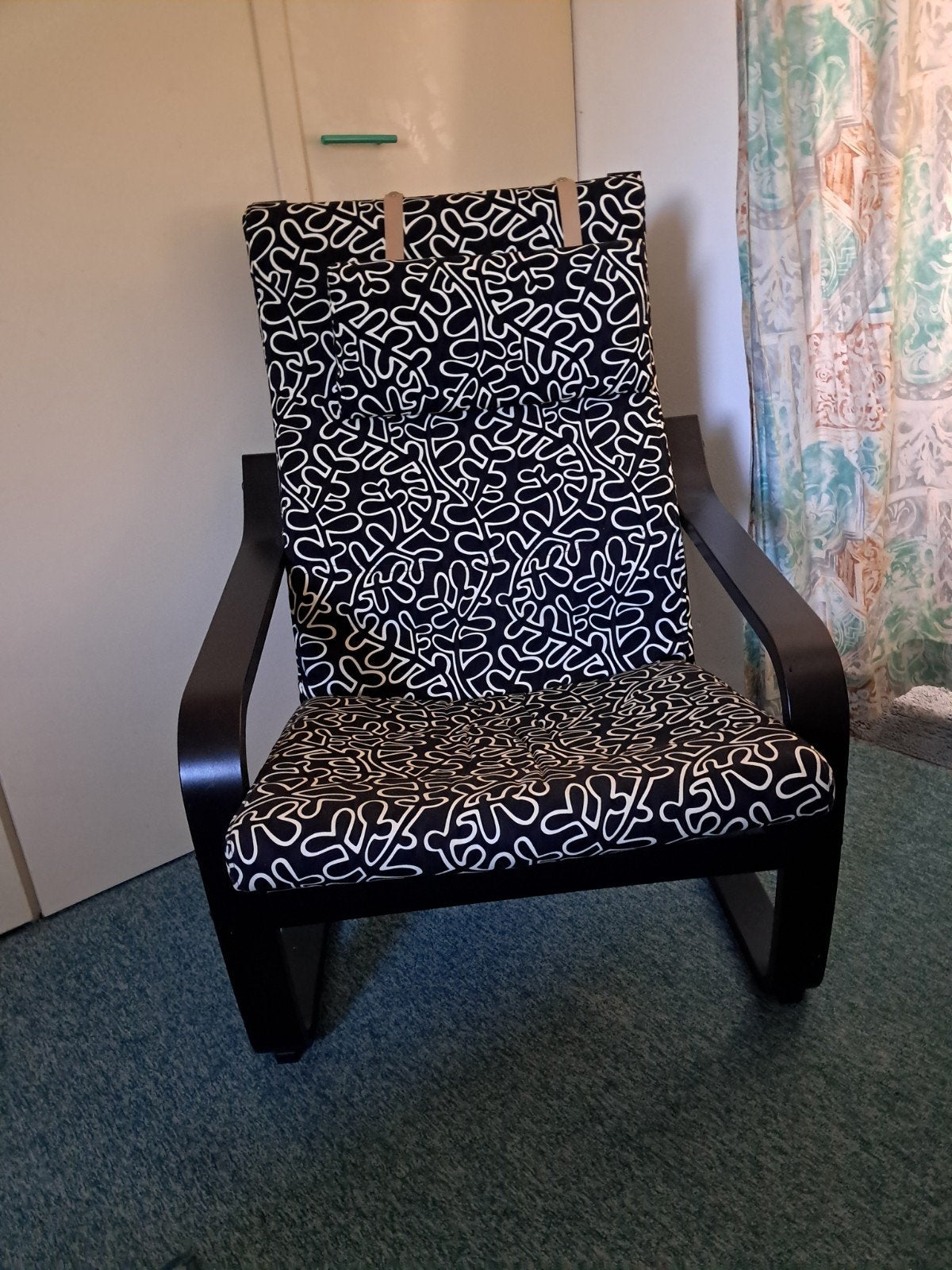 IKEA Poäng Fauteuil Zwart met Kussen Hoge Rugleuning, Ophalen