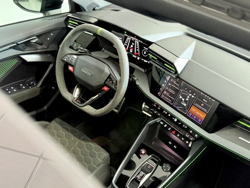 Audi RS3 Sportback 2.5 TFSI Quattro HULK ED. CARBON PANO, Auto's, Audi, Automaat, 12 maanden, Gebruikt, RS3