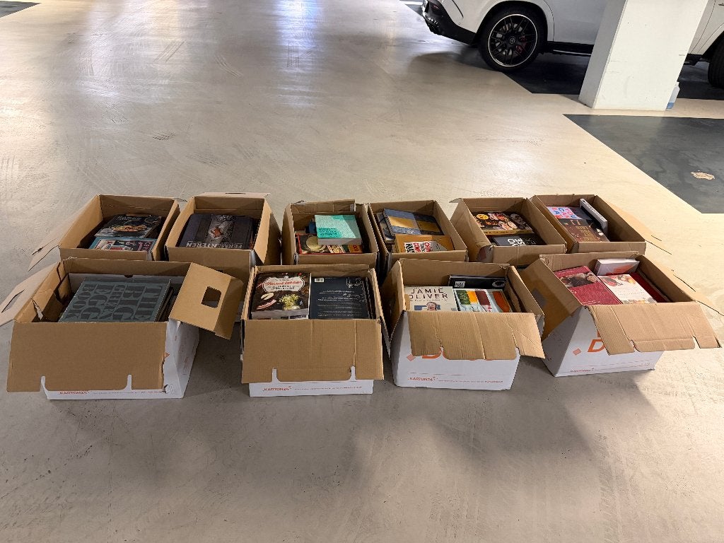 Partij van ruim 250 kwalitatieve kookboeken (ZGAN), Ophalen, Zo goed als nieuw, Overige gebieden