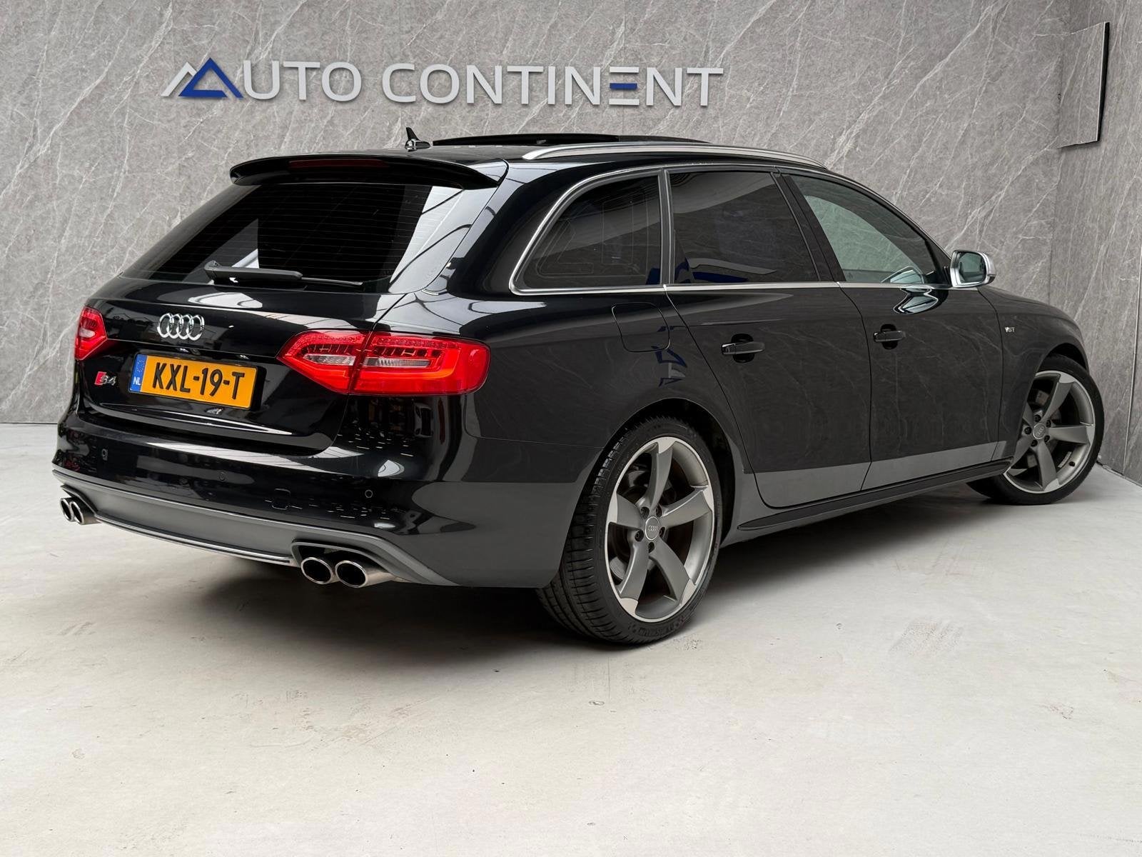 Audi S4 Avant 3.0 TFSI S4 quattro 333 PK / Panorama / B&O /, Auto's, Automaat, Euro 5, Gebruikt, Zwart