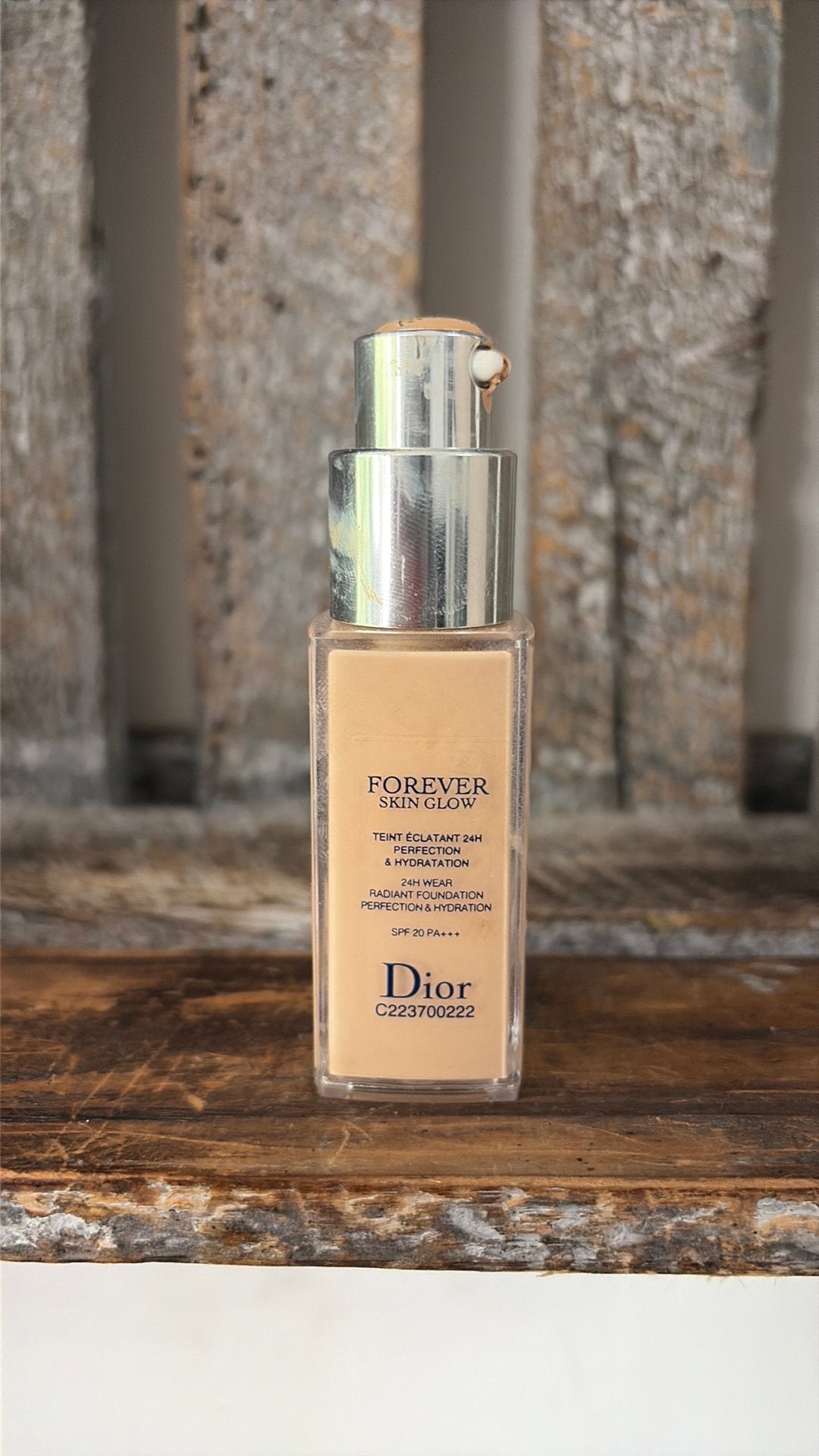 Dior Forever Skin Glow Foundation 1,5W, Ophalen of Verzenden, Zo goed als nieuw, Beige, Gehele gezicht