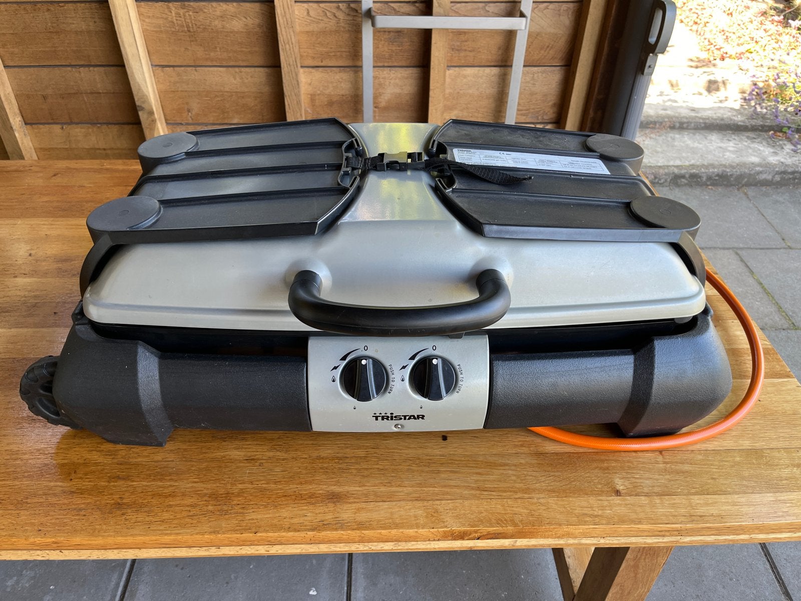 Tristar Gasbarbecue BQ-6332 - Compact en Draagbaar, Ophalen, Zo goed als nieuw