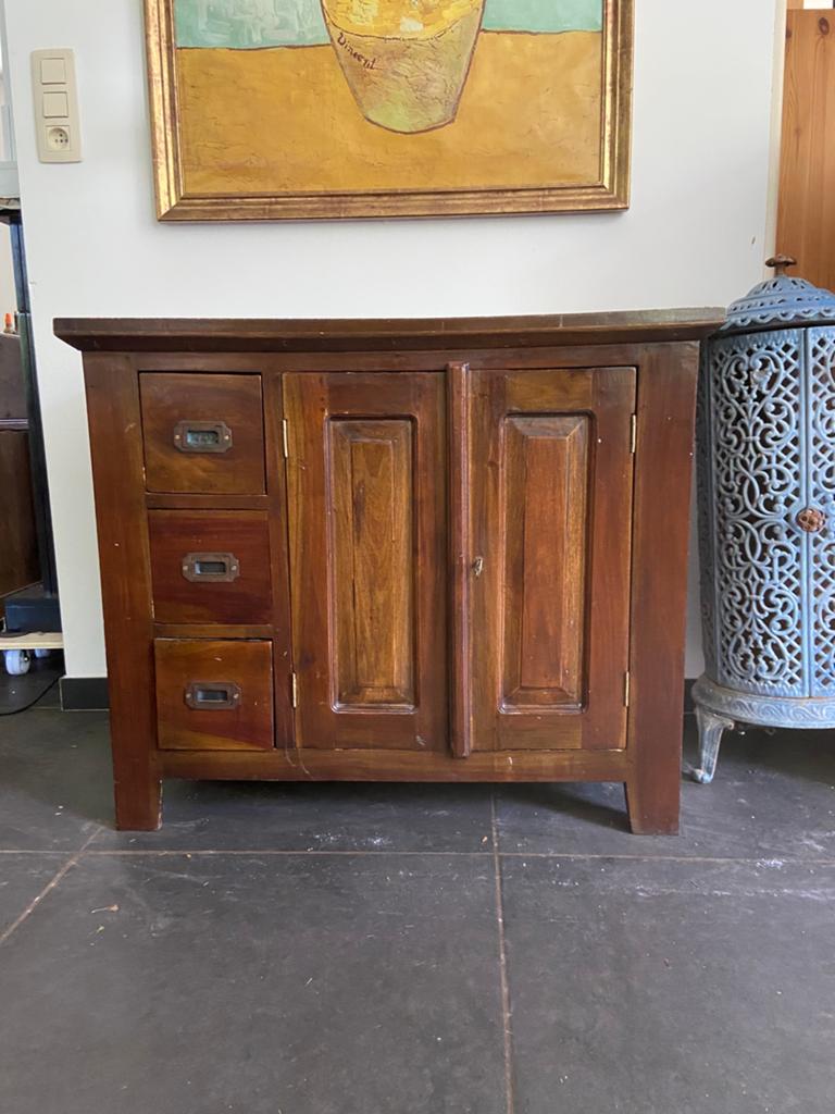 Teakhouten koloniale kast 90 x 75 x 50, Antiek en Kunst, Ophalen