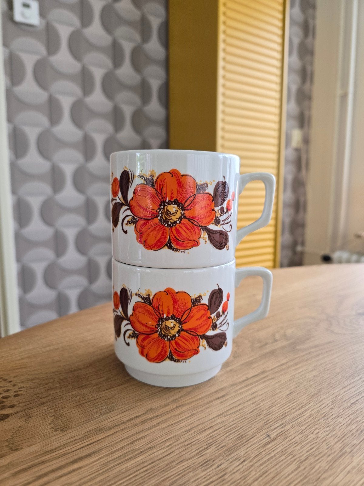 Vintage Tognana Mokken – Jaren '70, Ophalen of Verzenden, Zo goed als nieuw, Overige stijlen, Kop(pen) en/of Schotel(s)
