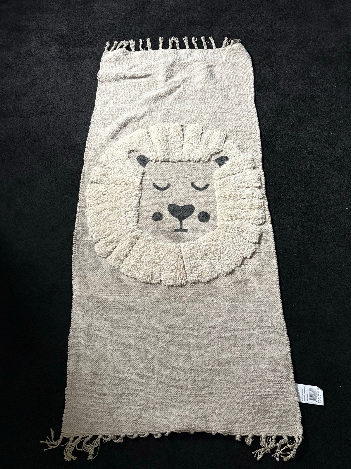 Leuke beige vloerloper met leeuwenkop voor kinderkamer, Minder dan 50 cm, Gebruikt, 100 tot 150 cm, Beige