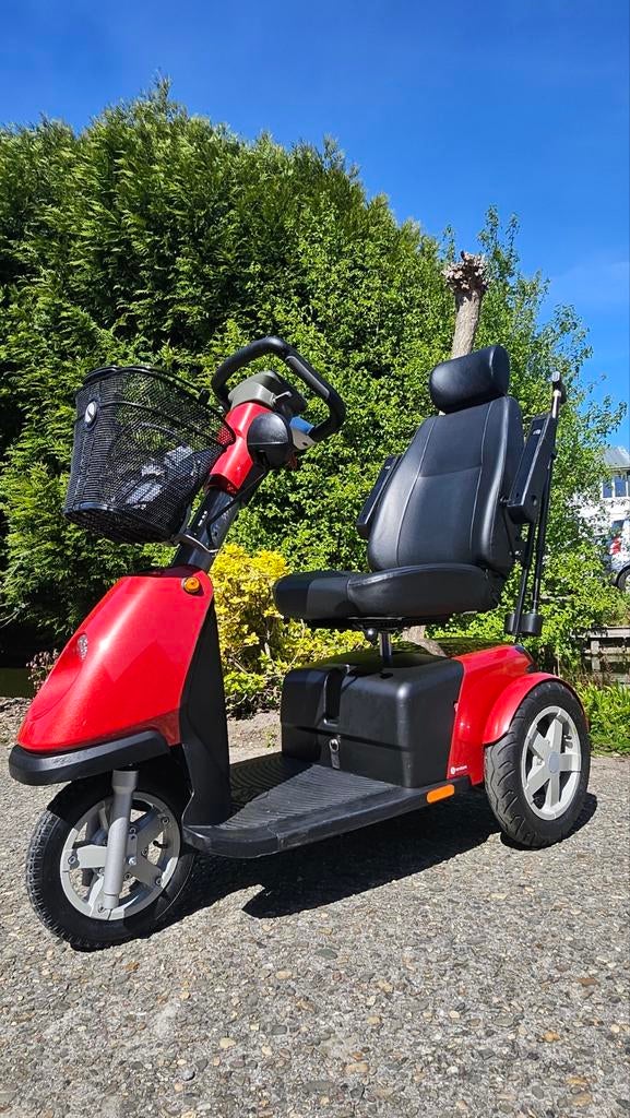 Trophy6 scootmobiel in topconditie, goed geverde scootmobiel, Diversen, Ophalen, Zo goed als nieuw