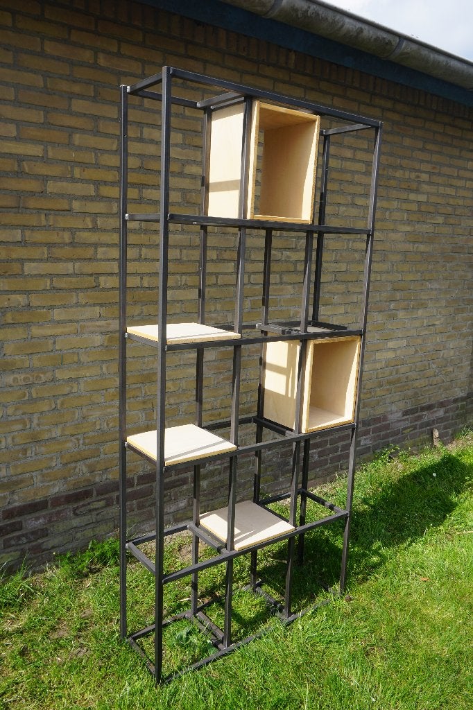 Industriele vakkenkast wandrek wandmeubel wandkast, Huis en Inrichting, Ophalen, Met plank(en), Gebruikt, Minder dan 150 cm