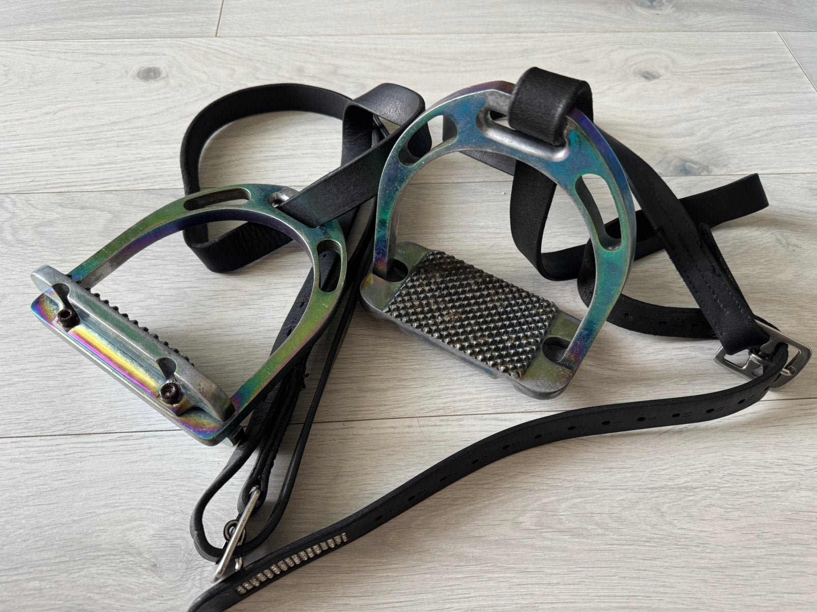 aluminium stijgbeugels, Dieren en Toebehoren, Ophalen of Verzenden, Gebruikt, Dressuur