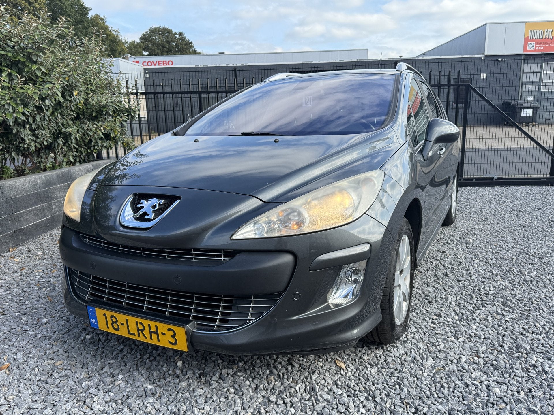 Peugeot 308 SW 1.6 VTi X-Line Clima|Cruis|PDC 7-Persoons uit, 15 km/l, Gebruikt, 4 cilinders, 7 stoelen