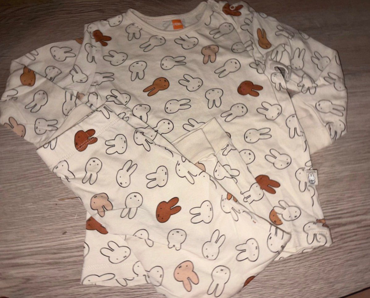 Pyama nijntje maat 86/92, Kinderen en Baby's, Ophalen of Verzenden, Zo goed als nieuw, Meisje, Nacht- of Onderkleding