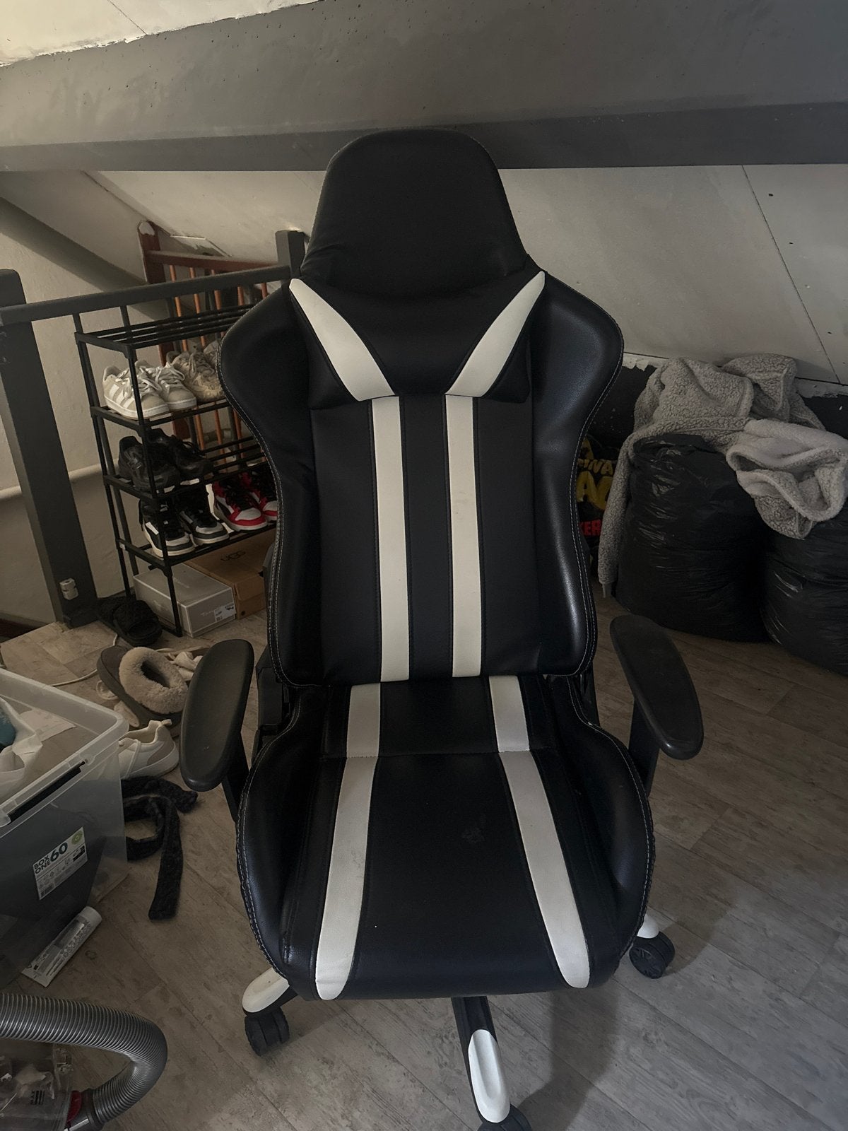 Gaming Bureaustoel Zwart/Wit - Comfortabel en Ergonomisch, Ophalen, Gebruikt, Zwart, Bureaustoel