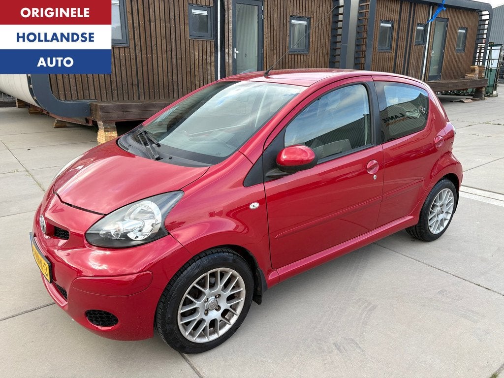 Toyota Aygo 1.0-12V Aspiration Automaat Carplay Sportive, Gebruikt, Huisgarantie, Met garantie (alle), 4 stoelen
