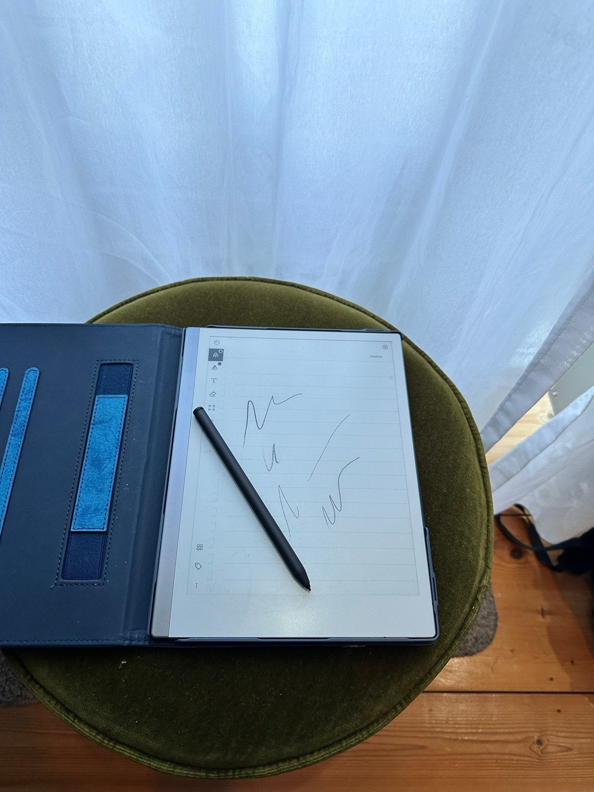 Remarkable 2 e-reader met hoes en pen, 8 GB, Touchscreen, Ophalen of Verzenden, Zo goed als nieuw