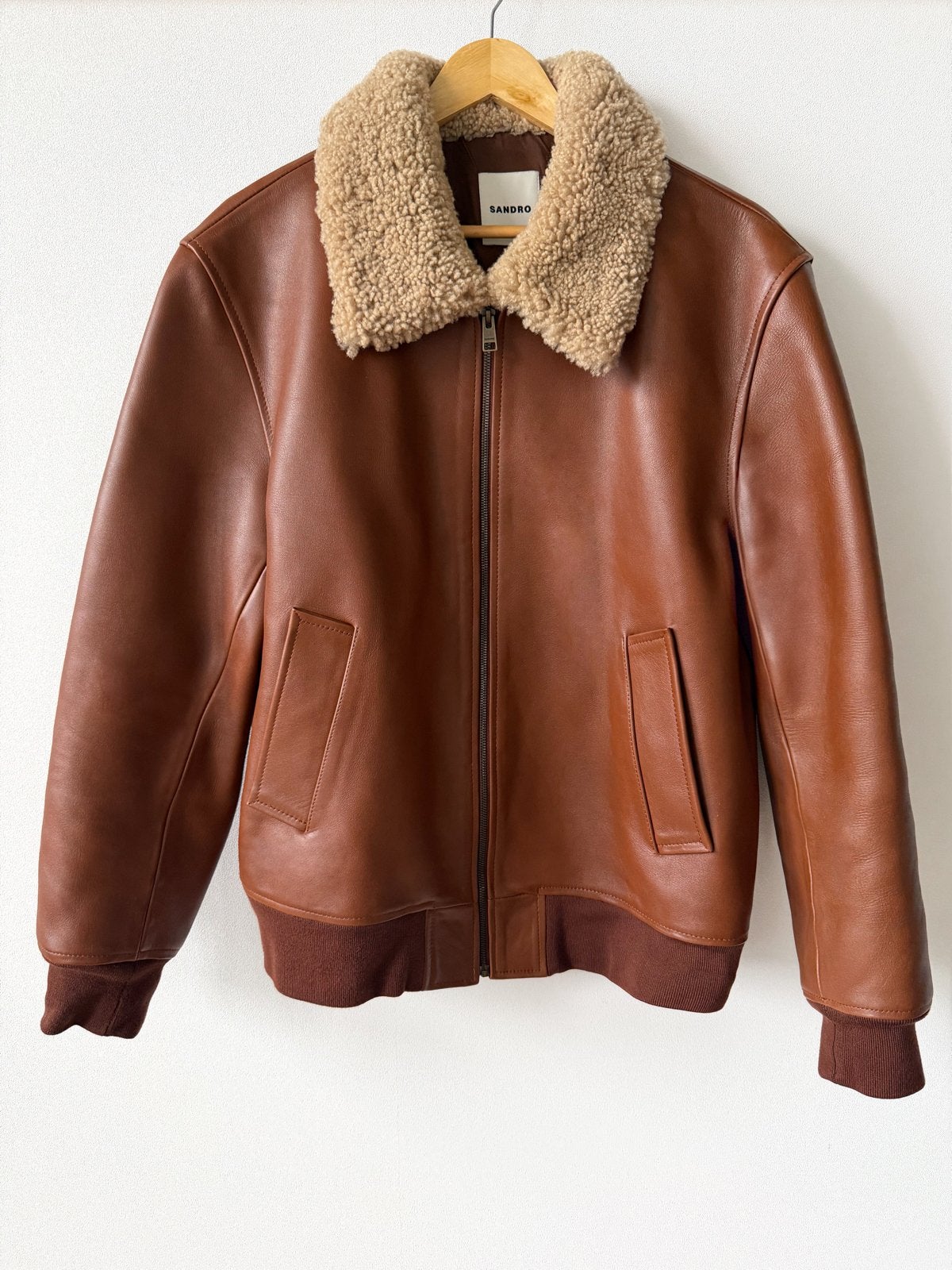 Sandro Leather Aviator Jacket with Shearling Collar, Kleding | Heren, Ophalen of Verzenden, Nieuw, Maat 56/58 (XL), Bruin