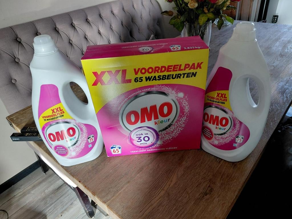 OMO Kleur Wasmiddel XXL Voordeelpak (2 flessen + poeder), Ophalen