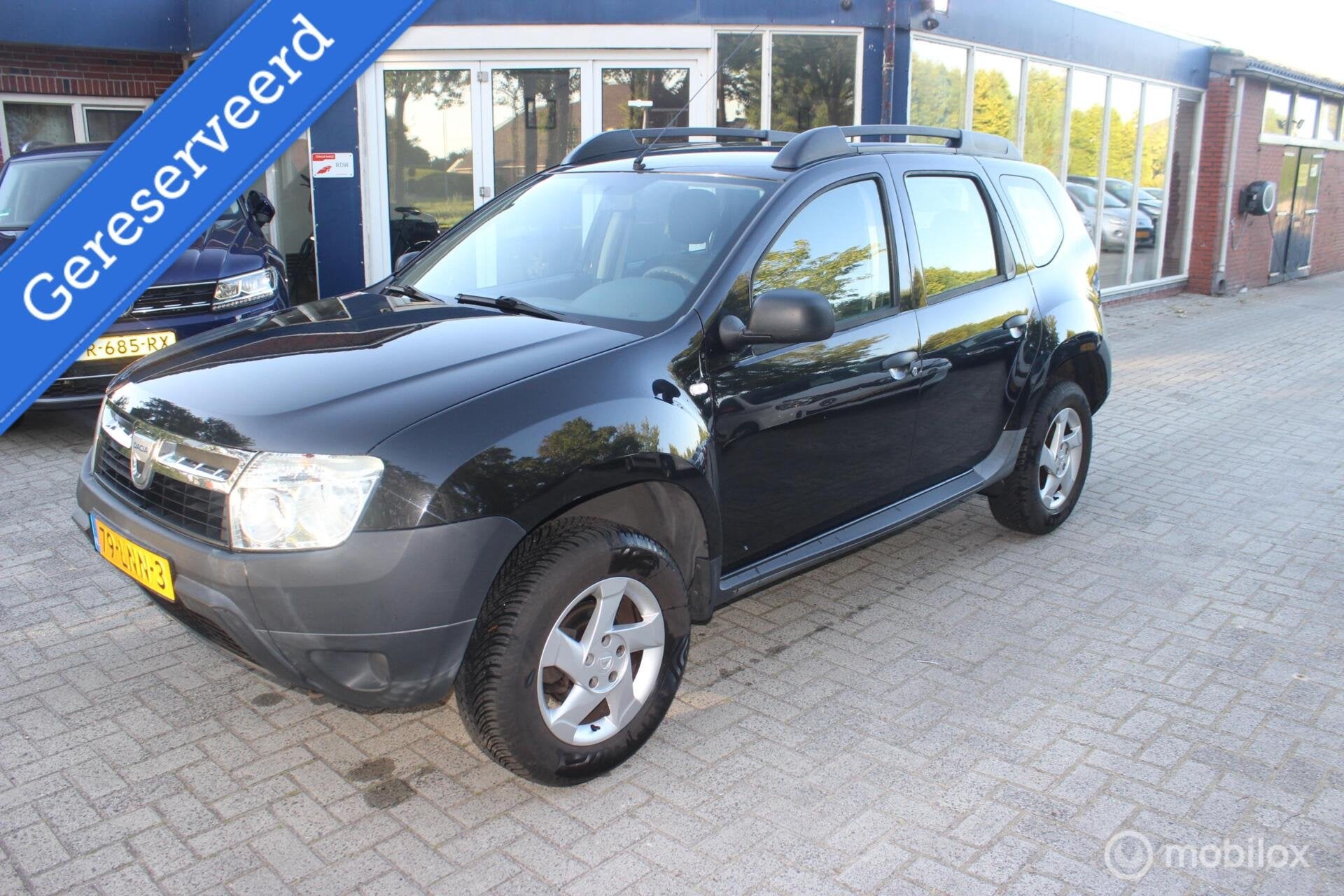 Dacia Duster 1.6 Lauréate 2wd, Auto's, Voorwielaandrijving, Gebruikt, Elektrische ramen, 4 cilinders