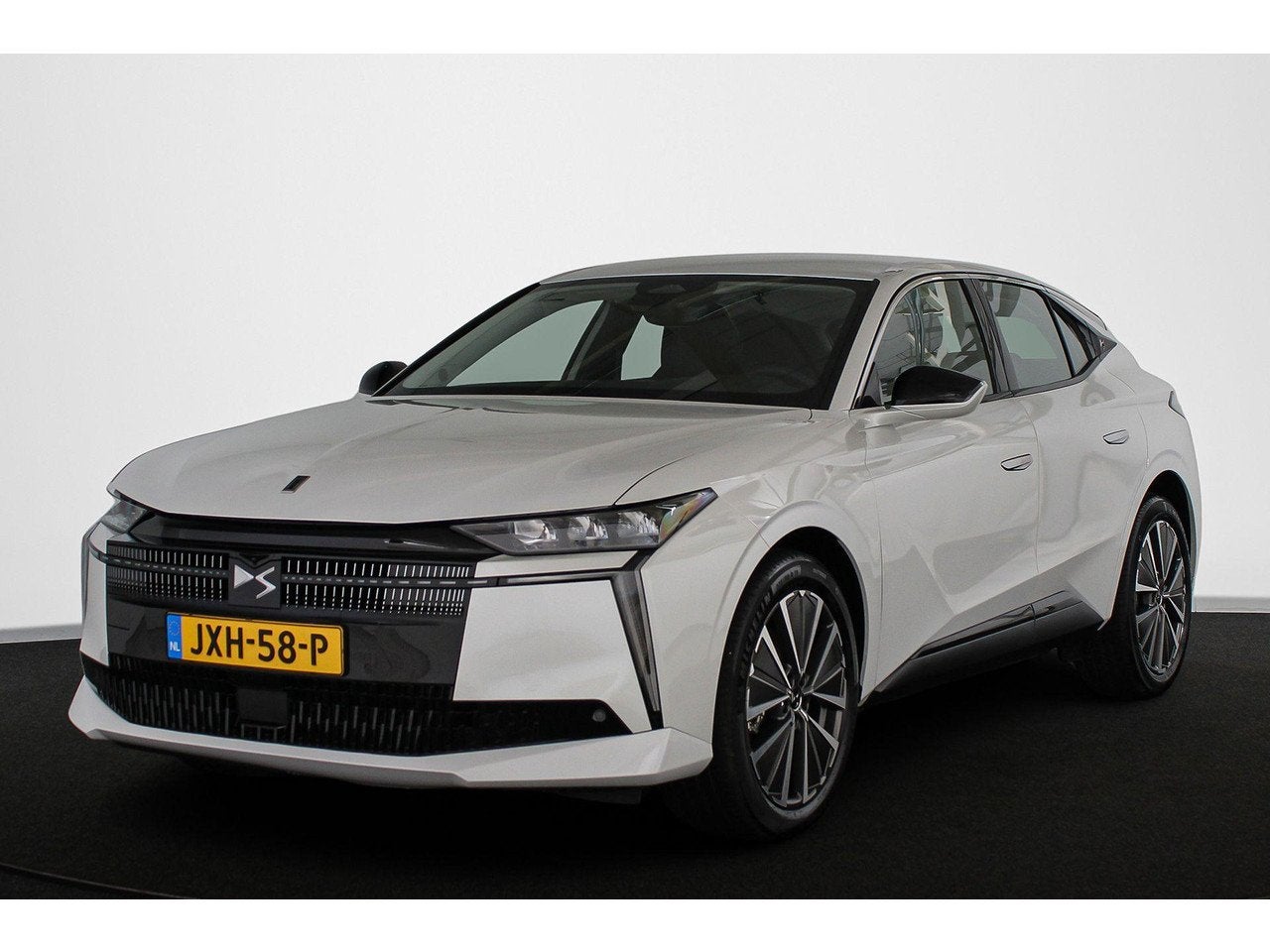 DS DS 4 No E-Tense Pallas 58.3 kWh Camera Apple CarPlay 19", Auto's, Automaat, 213 pk, DS 4, Te koop