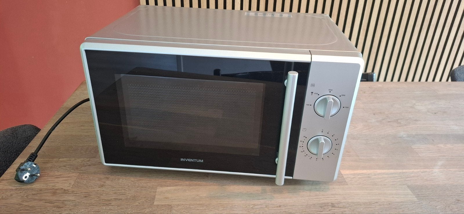 magnetron inventum z.g.a.n., Ophalen, Minder dan 45 cm, Zo goed als nieuw, Draaiplateau