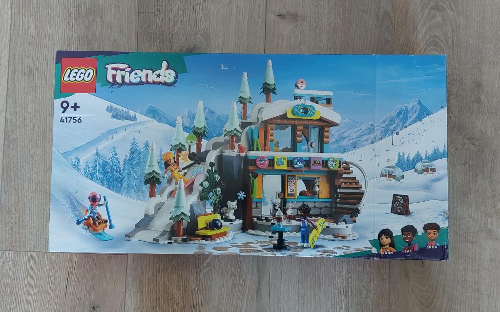 LEGO Friends Vakantie skipiste en café - 41756, Friends, Ophalen of Verzenden, Zo goed als nieuw, Complete set