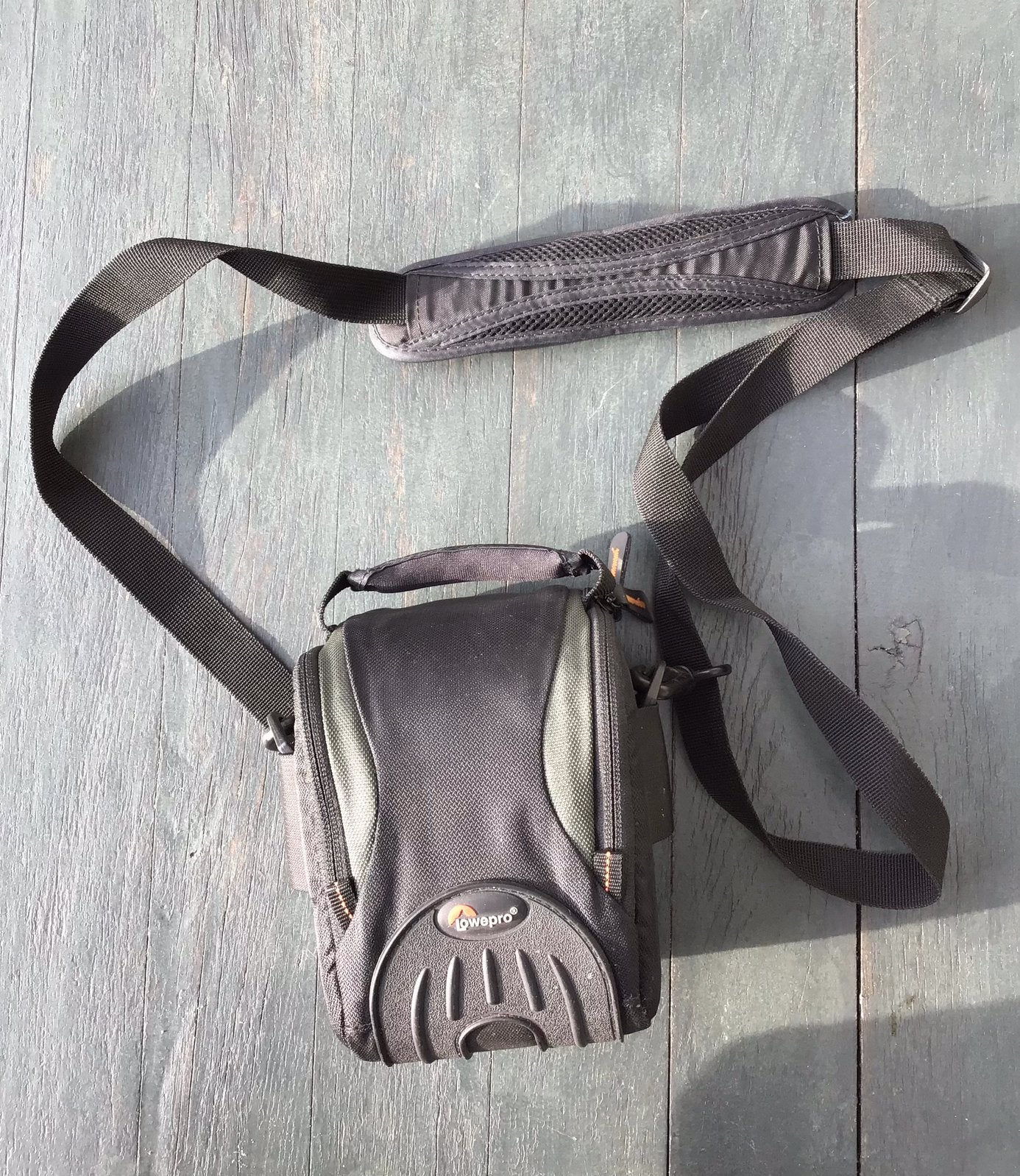 Cameratas fototas Lowepro Apex 100AW, Audio, Tv en Foto, Ophalen of Verzenden, Zo goed als nieuw, Schoudertas, Lowepro