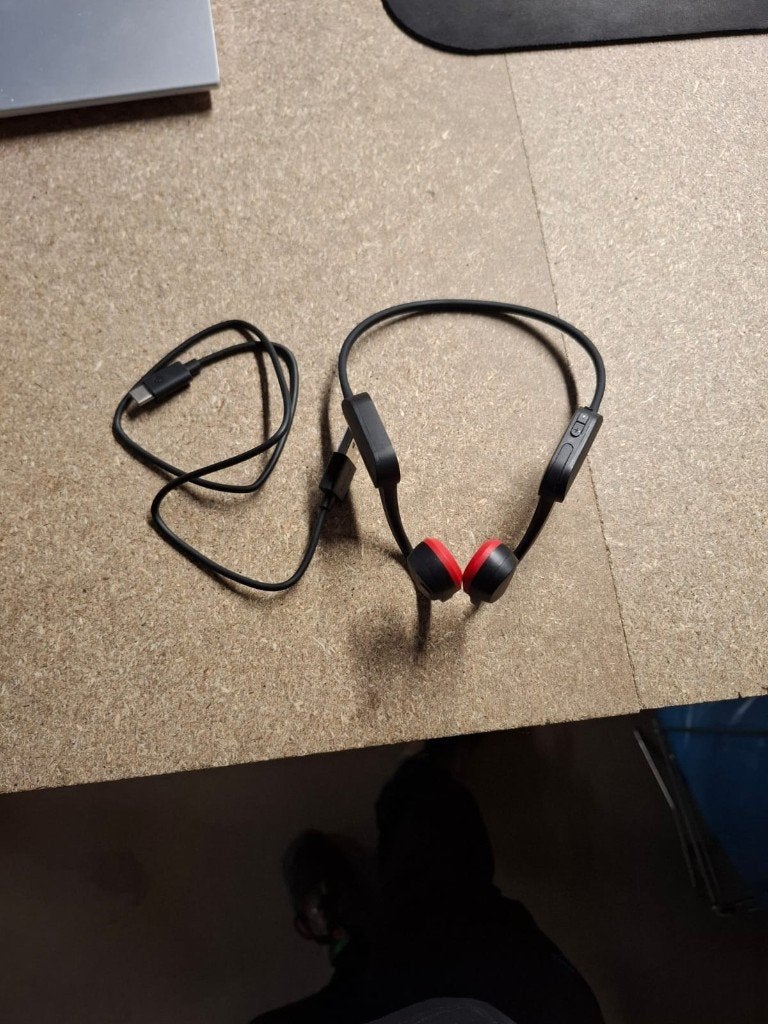 Philips TAA5608 GO Series - Sportkoptelefoon | DLS18943, Bone conduction, TP-Vision Europe, Nieuw, Info@tpvision.com