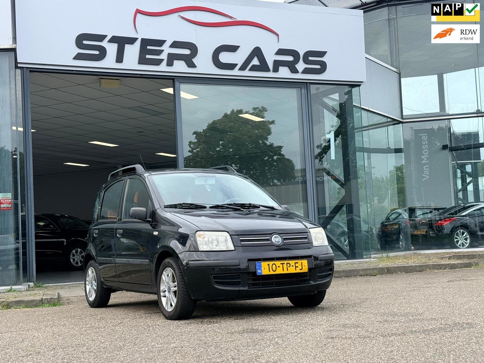 Fiat Panda 1.2 Emotion|Automaat|Airco|NAP|APK, Gebruikt, 840 kg, Zwart, Origineel Nederlands