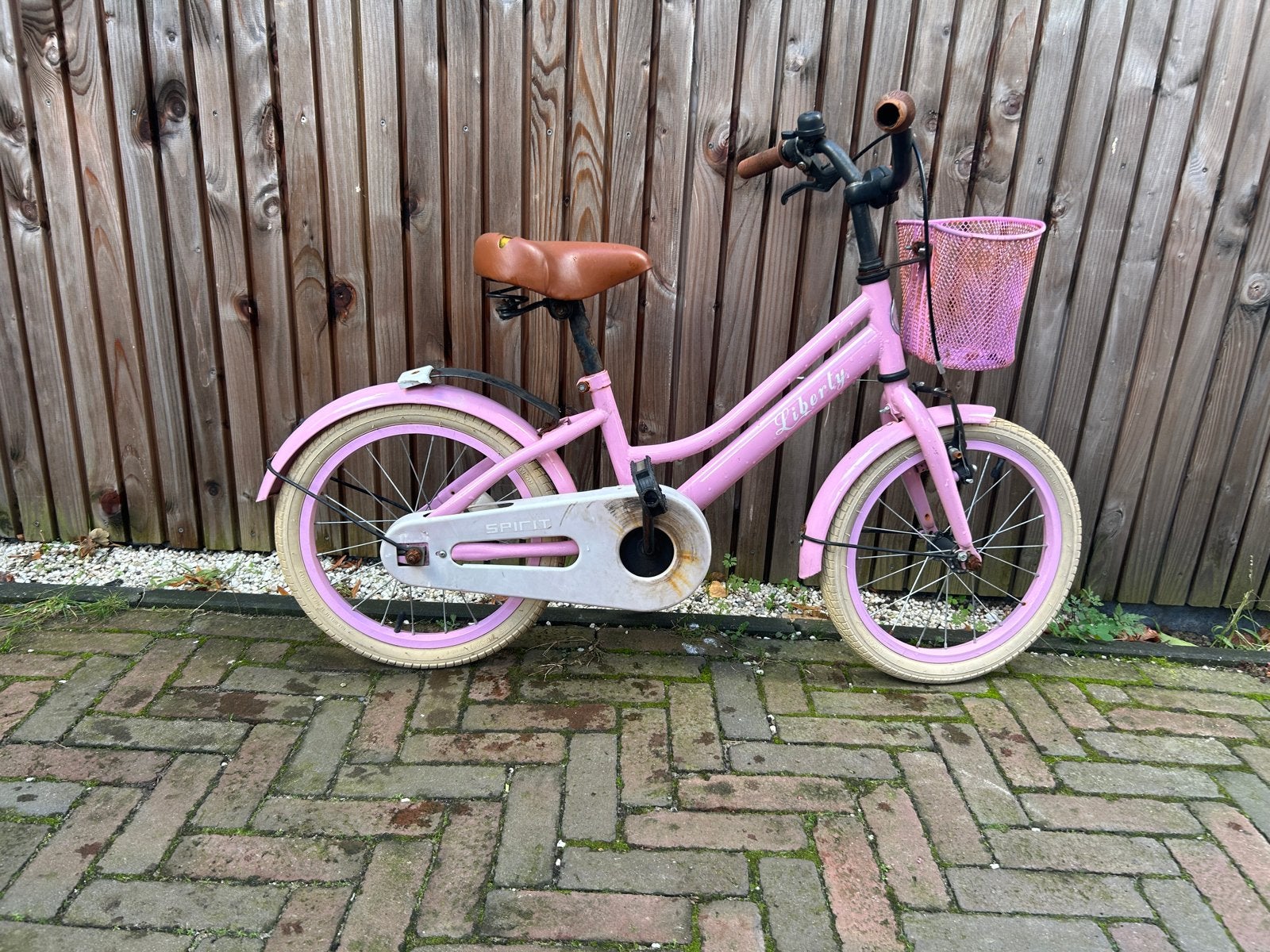 Meisjesfiets 16 inch met terugtraprem en mandje, Ophalen of Verzenden, Gebruikt, Terugtraprem, 16 tot 20 inch
