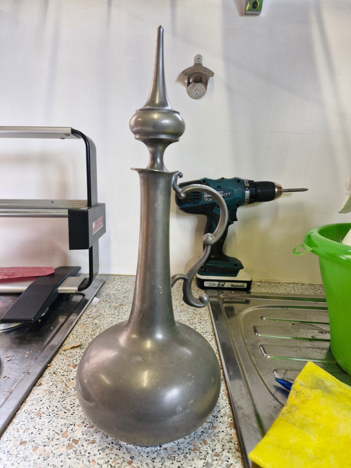 Antieke tinnen karaf met sierlijke dop, Antiek en Kunst, Ophalen of Verzenden