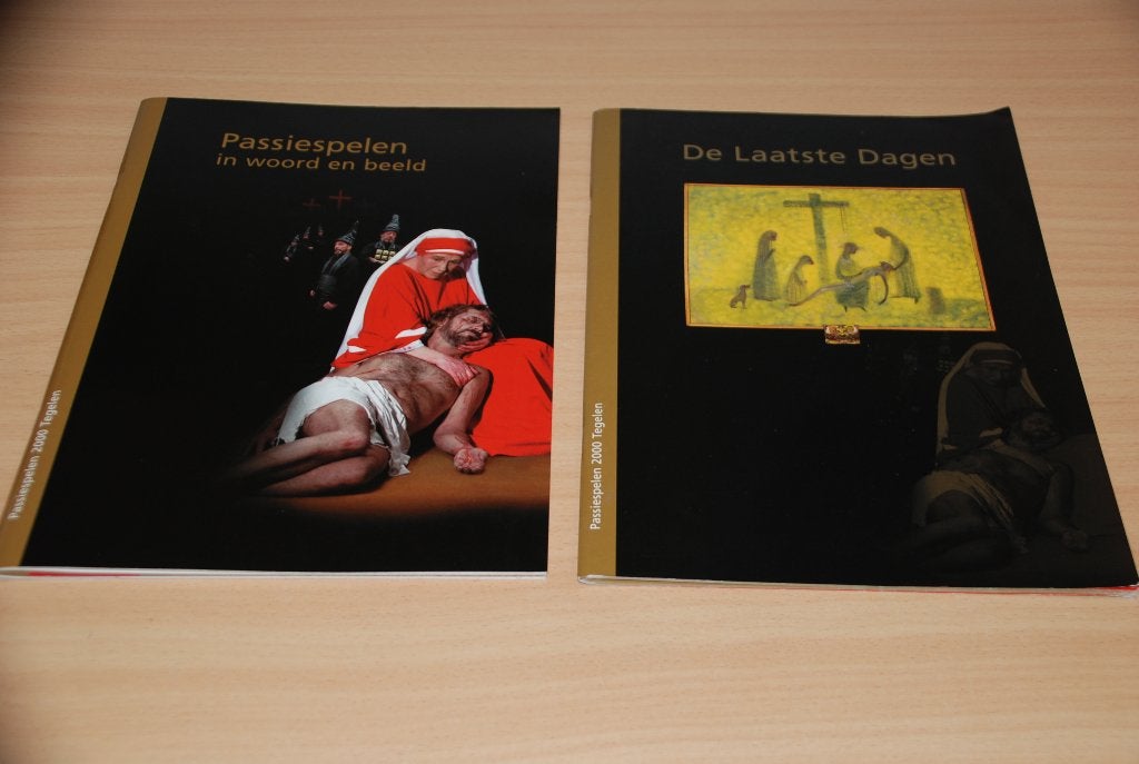 Passiespelen 2000 tegelen., Ophalen of Verzenden, Zo goed als nieuw, Ballet of Musical