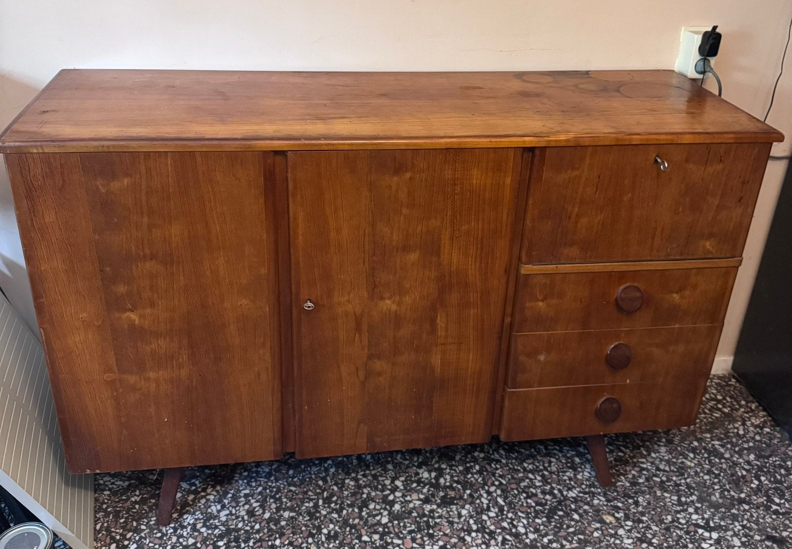 Vintage dressoir jaren 50/60, Ophalen, Gebruikt, 25 tot 50 cm, Met deur(en)