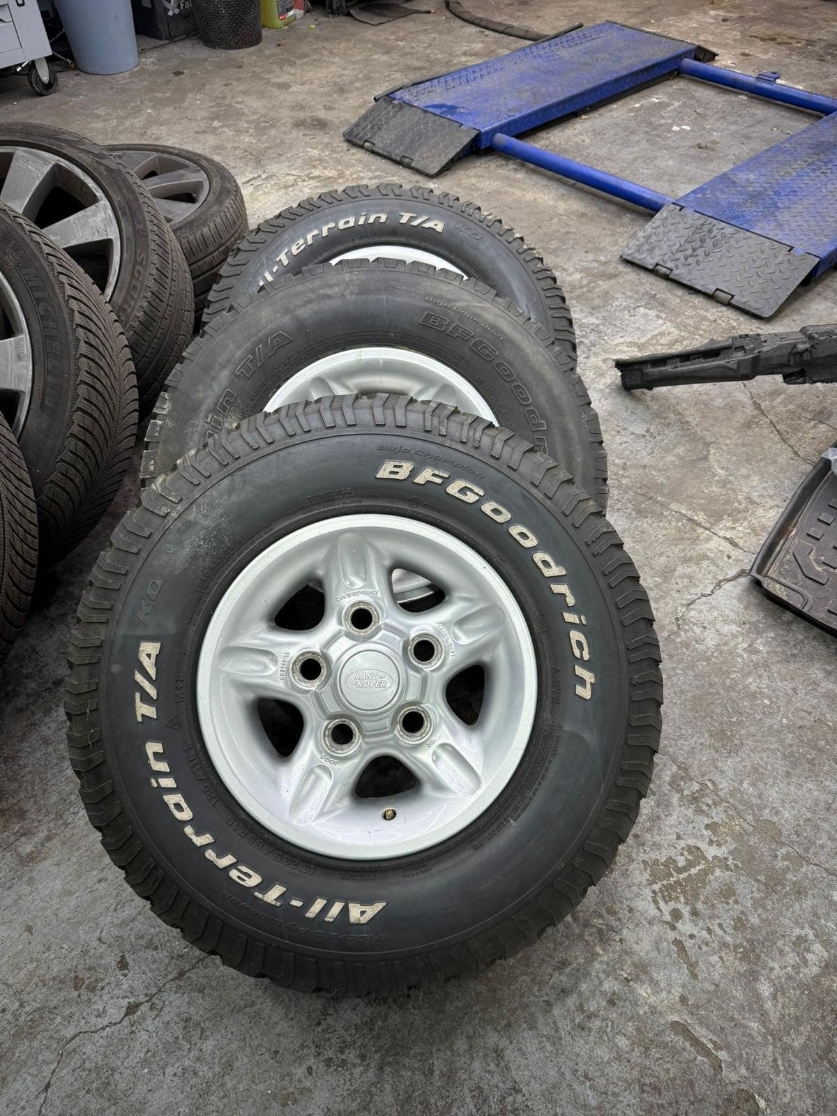 BFGoodrich R16 All-Terrain banden voor Range Rover/Defender, Auto-onderdelen, Ophalen, Gebruikt, Land Rover
