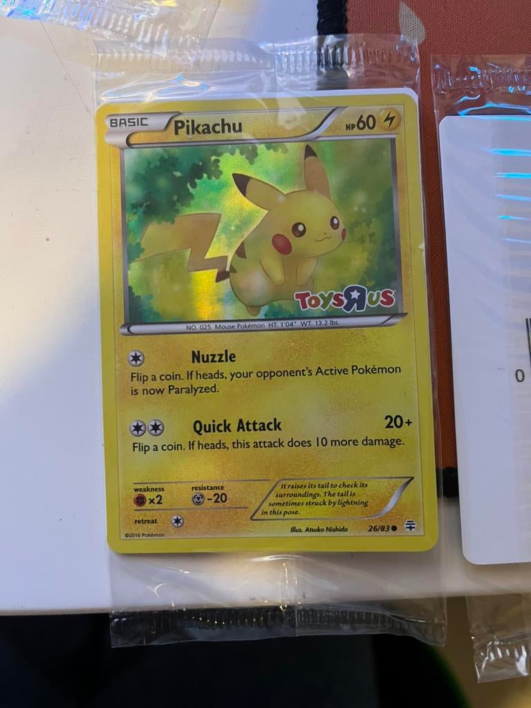 [SEALED] Pikachu #28/83 Toys R Us Promo (2016), Ophalen of Verzenden, Nieuw